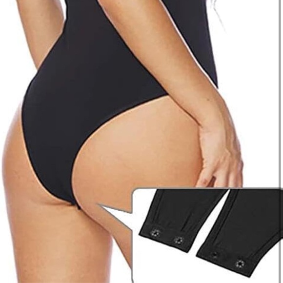 🍀 Naked Wardrobe Sculpt Bodysuit Black 🍀 - Picture 4 of 7